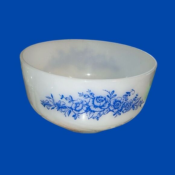 Vintage Federal Glass 2.5 Qt. Mixing Bowl Blue Roses - Picture 1 of 6
